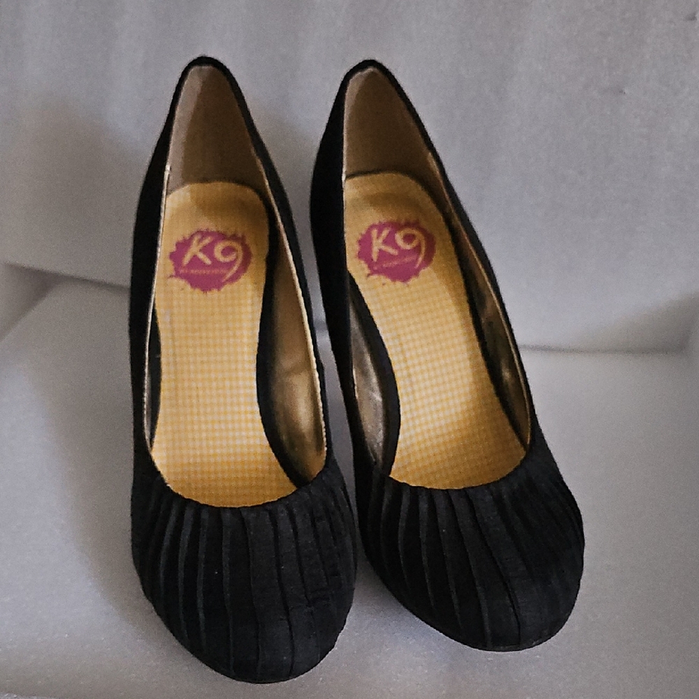 K9 By Rocket Dog Black Pleated Heels